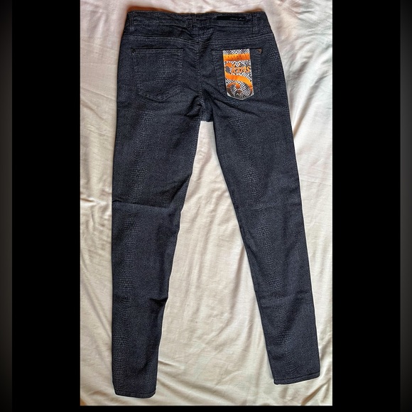 Celebrity Pink Skins Snakeskin Patterned Jeans NWT size 11 - Picture 3 of 7